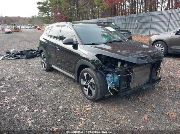 KM8J3CA29JU758261 2018 HYUNDAI TUCSON - Image 1