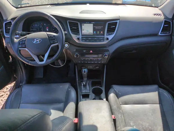KM8J3CA29JU778008 2018 HYUNDAI TUCSON - Image 8