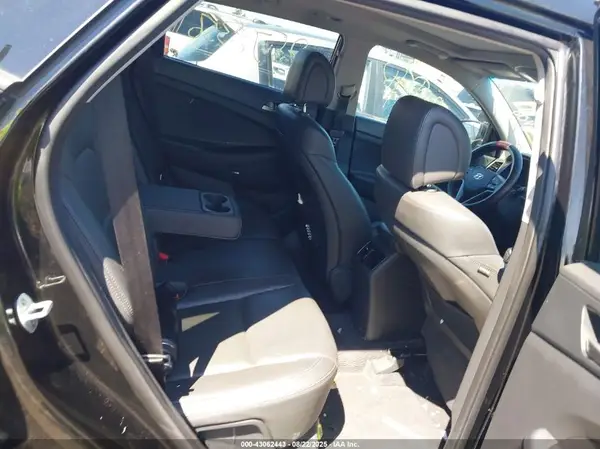 KM8J3CA29JU790997 2018 HYUNDAI TUCSON - Image 8