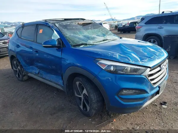 KM8J3CA29JU805031 2018 HYUNDAI TUCSON - Image 1