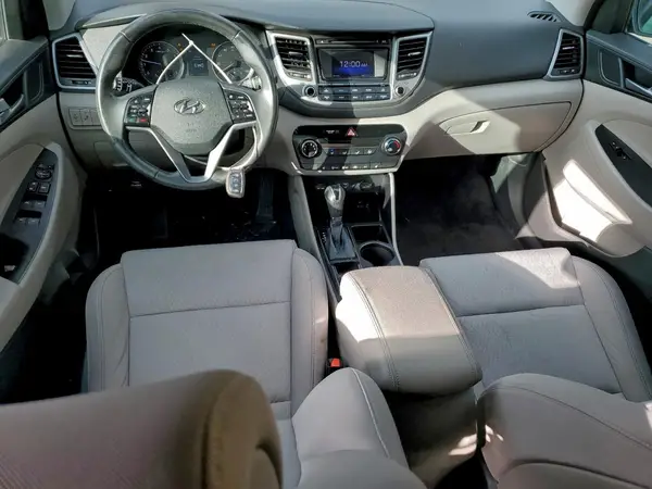 KM8J3CA2XGU033678 2016 HYUNDAI TUCSON - Image 8