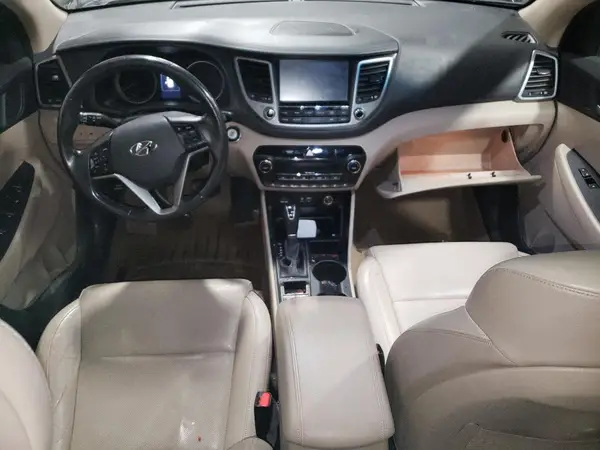 KM8J3CA2XGU036175 2016 HYUNDAI TUCSON - Image 8