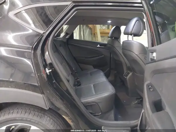 KM8J3CA2XGU058399 2016 HYUNDAI TUCSON - Image 8