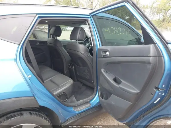 KM8J3CA2XGU062923 2016 HYUNDAI TUCSON - Image 8