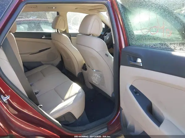 KM8J3CA2XGU069659 2016 HYUNDAI TUCSON - Image 8