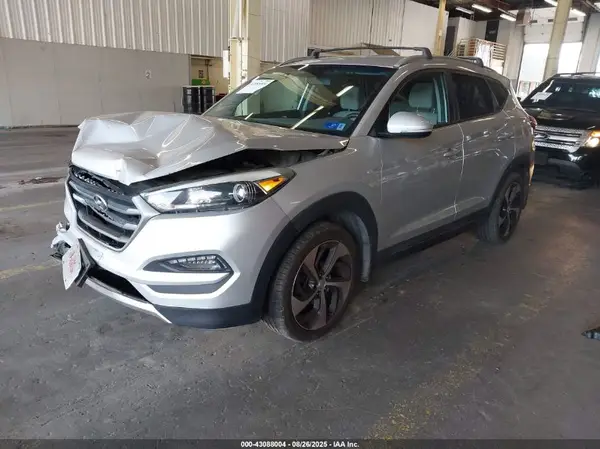 KM8J3CA2XGU075588 2016 HYUNDAI TUCSON - Image 2