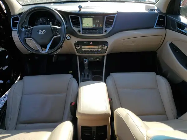 KM8J3CA2XGU098112 2016 HYUNDAI TUCSON - Image 8