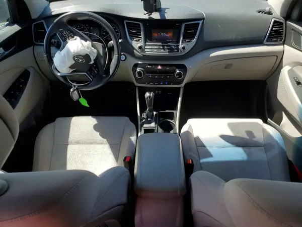 KM8J3CA2XGU113367 2016 HYUNDAI TUCSON - Image 8