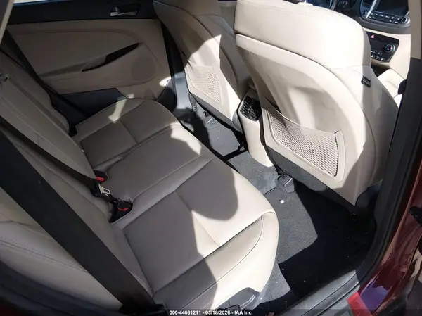 KM8J3CA2XGU120707 2016 HYUNDAI TUCSON - Image 8