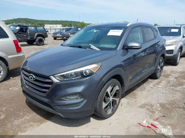 KM8J3CA2XGU133814 2016 HYUNDAI TUCSON - Image 2