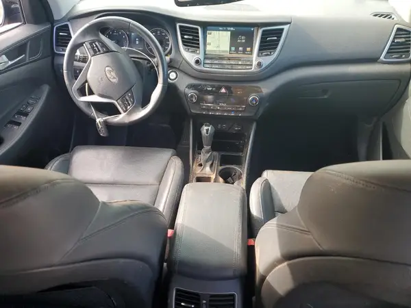 KM8J3CA2XGU146966 2016 HYUNDAI TUCSON - Image 8