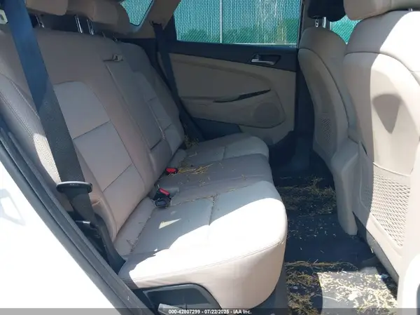 KM8J3CA2XGU152329 2016 HYUNDAI TUCSON - Image 8
