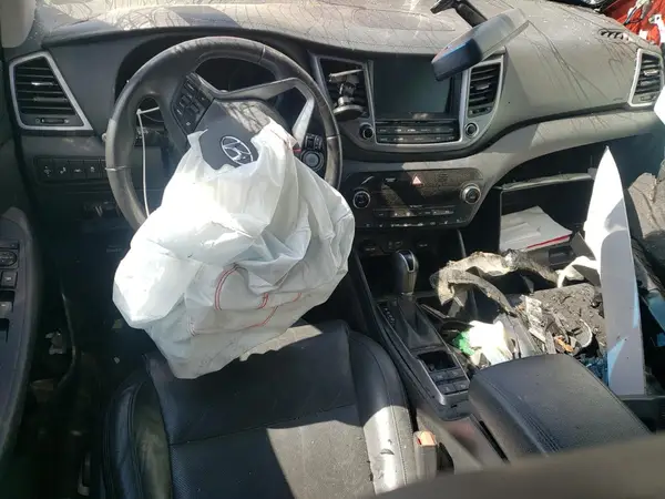 KM8J3CA2XGU157997 2016 HYUNDAI TUCSON - Image 8