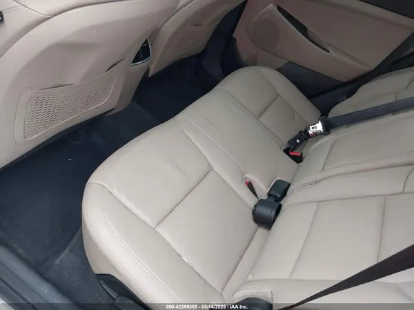KM8J3CA2XGU161189 2016 HYUNDAI TUCSON - Image 8