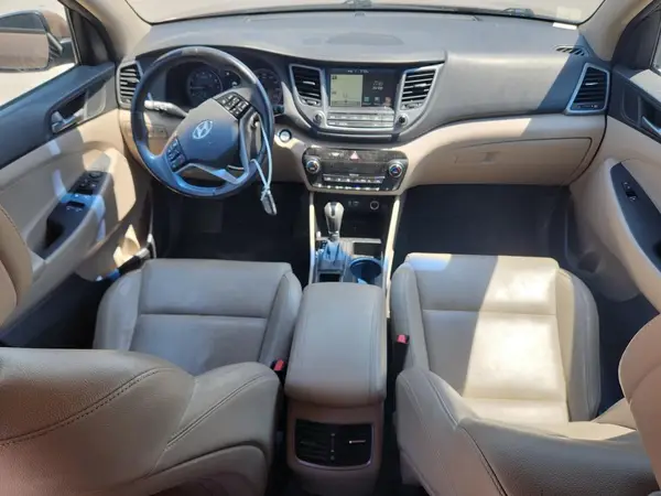 KM8J3CA2XGU162097 2016 HYUNDAI TUCSON - Image 8