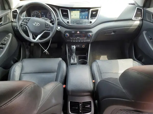 KM8J3CA2XGU165744 2016 HYUNDAI TUCSON - Image 8