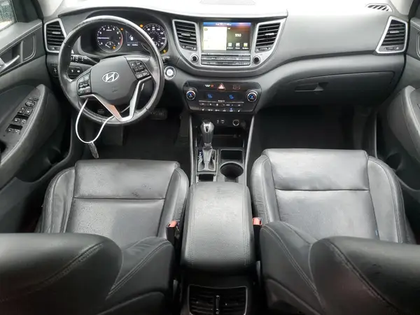 KM8J3CA2XGU175898 2016 HYUNDAI TUCSON - Image 8