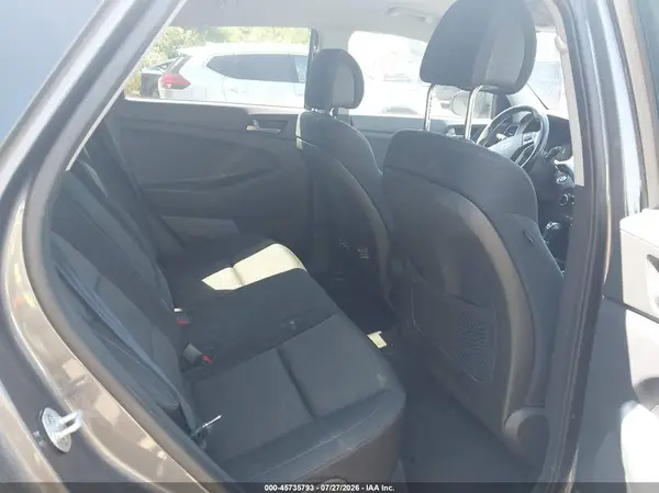 KM8J3CA2XGU178123 2016 HYUNDAI TUCSON - Image 8