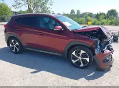 KM8J3CA2XGU205627 2016 HYUNDAI TUCSON
