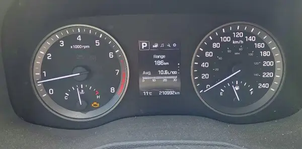 KM8J3CA2XGU213534 2016 HYUNDAI TUCSON - Image 8