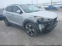 KM8J3CA2XGU225960 2016 HYUNDAI TUCSON