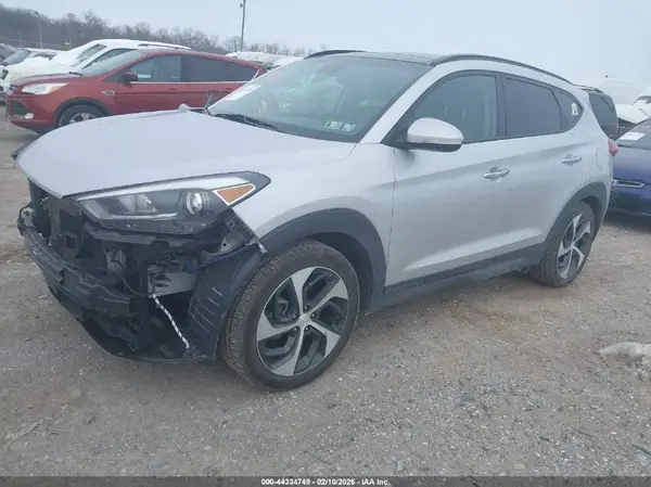 KM8J3CA2XGU225960 2016 HYUNDAI TUCSON - Image 2