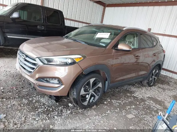 KM8J3CA2XGU246386 2016 HYUNDAI TUCSON - Image 2