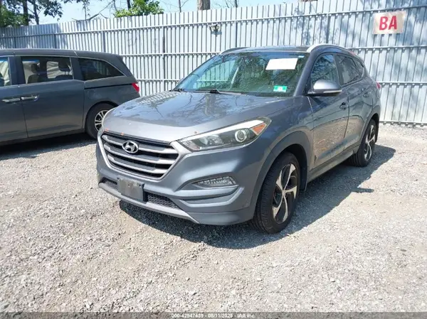 KM8J3CA2XGU248719 2016 HYUNDAI TUCSON - Image 2