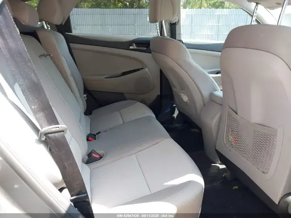 KM8J3CA2XGU248719 2016 HYUNDAI TUCSON - Image 8