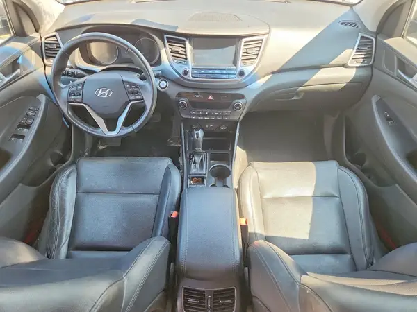 KM8J3CA2XGU251698 2016 HYUNDAI TUCSON - Image 8