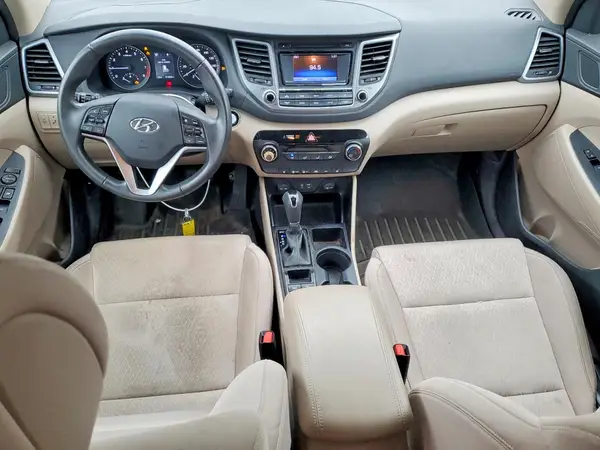 KM8J3CA2XGU253287 2016 HYUNDAI TUCSON - Image 8