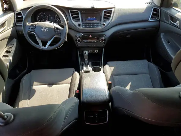 KM8J3CA2XHU271533 2017 HYUNDAI TUCSON - Image 8
