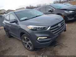 KM8J3CA2XHU275047 2017 HYUNDAI TUCSON