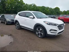 KM8J3CA2XHU293452 2017 HYUNDAI TUCSON