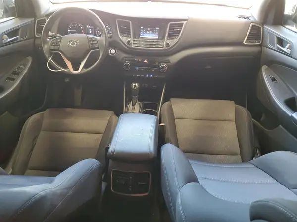KM8J3CA2XHU295623 2017 HYUNDAI TUCSON - Image 8