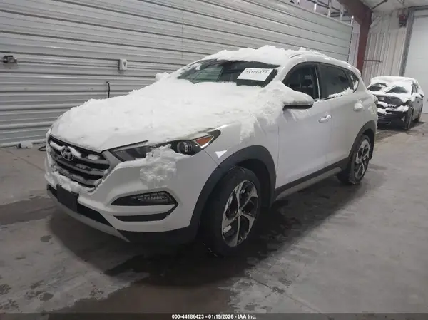 KM8J3CA2XHU297470 2017 HYUNDAI TUCSON - Image 2