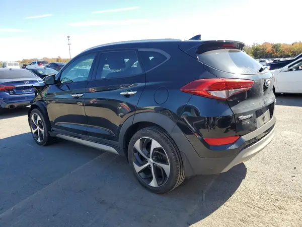 KM8J3CA2XHU300576 2017 HYUNDAI TUCSON - Image 2