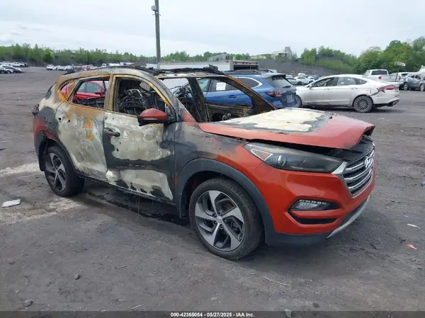KM8J3CA2XHU306510 2017 HYUNDAI TUCSON - Image 1