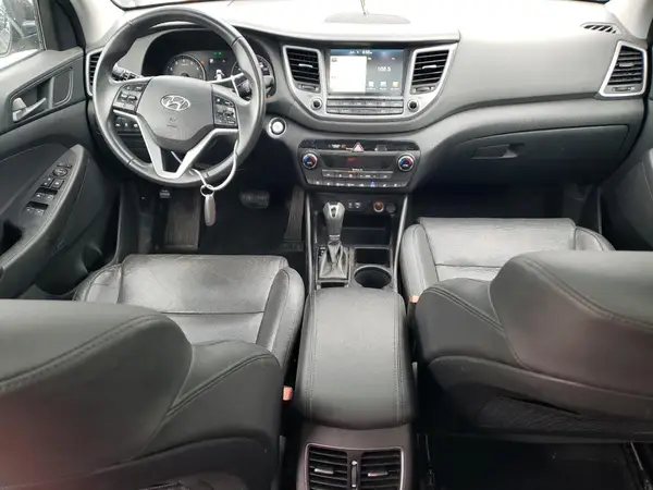 KM8J3CA2XHU310072 2017 HYUNDAI TUCSON - Image 8