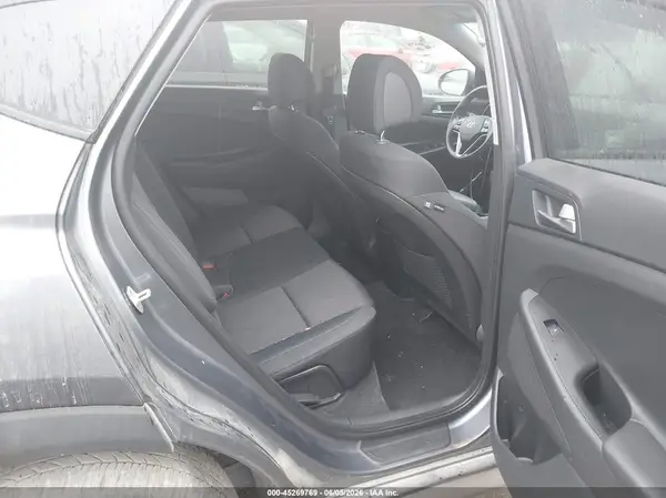 KM8J3CA2XHU310492 2017 HYUNDAI TUCSON - Image 8