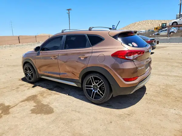 KM8J3CA2XHU314235 2017 HYUNDAI TUCSON - Image 2