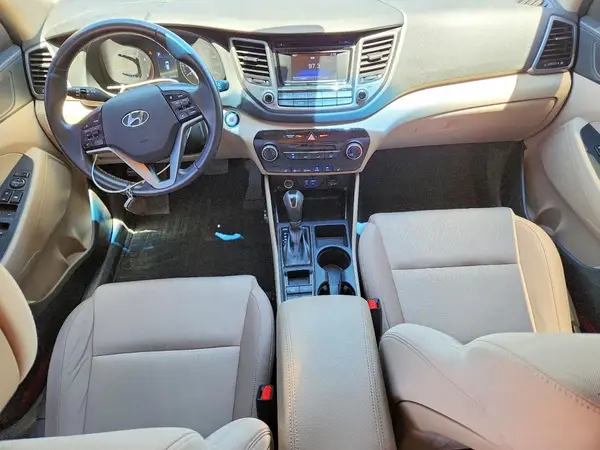 KM8J3CA2XHU314235 2017 HYUNDAI TUCSON - Image 8