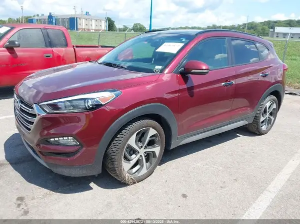 KM8J3CA2XHU321198 2017 HYUNDAI TUCSON - Image 2