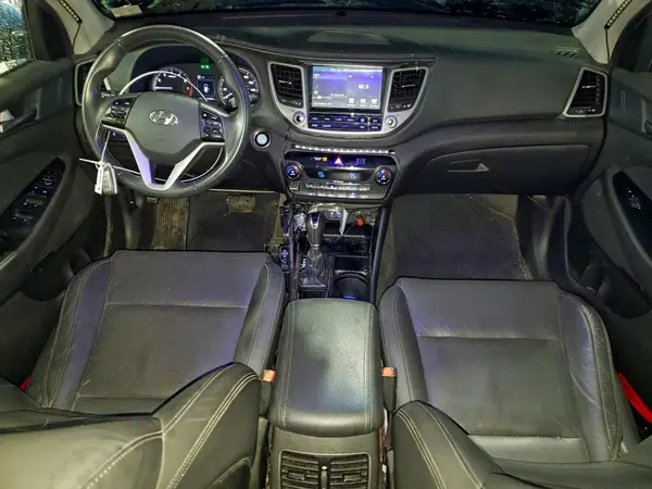 KM8J3CA2XHU323856 2017 HYUNDAI TUCSON - Image 8