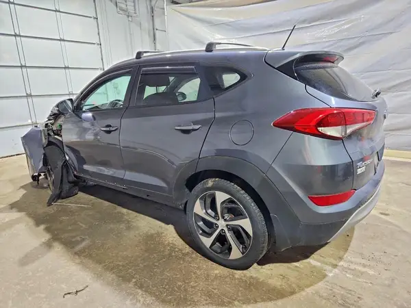 KM8J3CA2XHU326627 2017 HYUNDAI TUCSON - Image 2