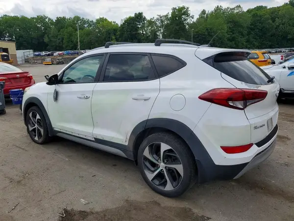 KM8J3CA2XHU330435 2017 HYUNDAI TUCSON - Image 2
