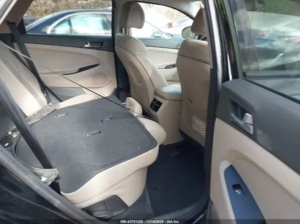 KM8J3CA2XHU331374 2017 HYUNDAI TUCSON - Image 8