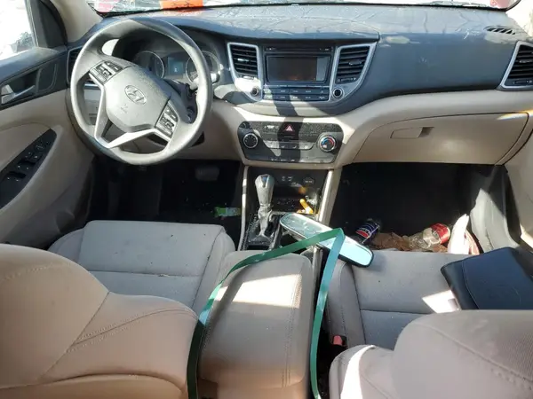 KM8J3CA2XHU344948 2017 HYUNDAI TUCSON - Image 8