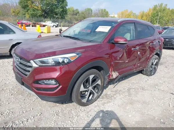KM8J3CA2XHU357473 2017 HYUNDAI TUCSON - Image 2