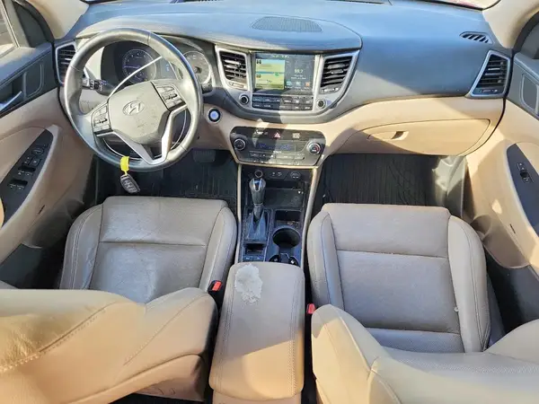 KM8J3CA2XHU358428 2017 HYUNDAI TUCSON - Image 8